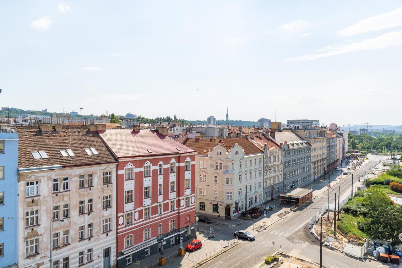 Center Penthouse: Modern One-bedroom With Free Parking Prague